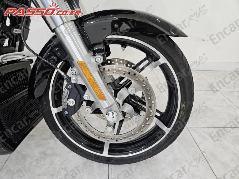 Harley-Davidson Road Glide Special - фото 5