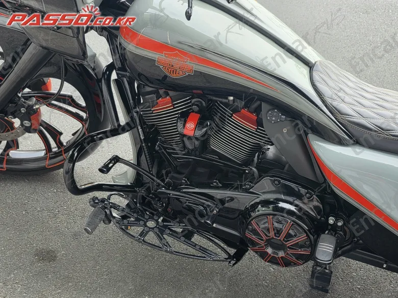 HARLEY-DAVIDSON FLTRX - фото 4