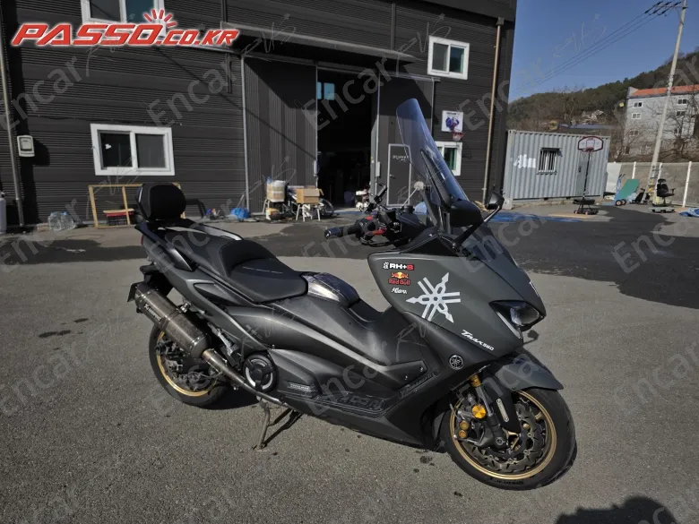 Yamaha T Max 560 - фото 1