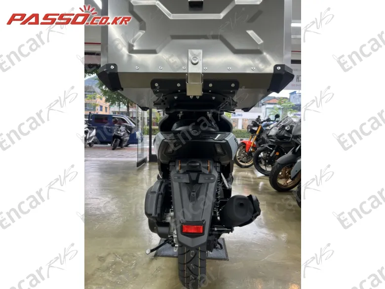 YAMAHA N MAX 125 - фото 2