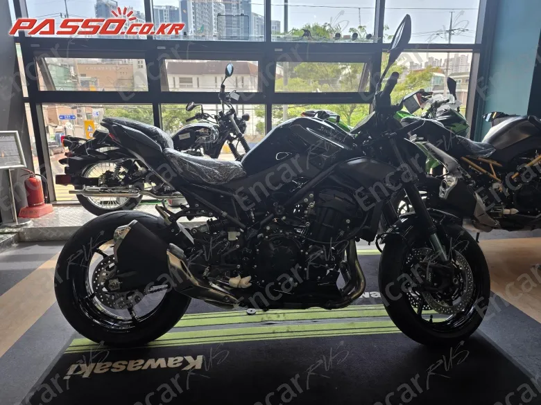 Kawasaki Z 900 Abs - фото 0