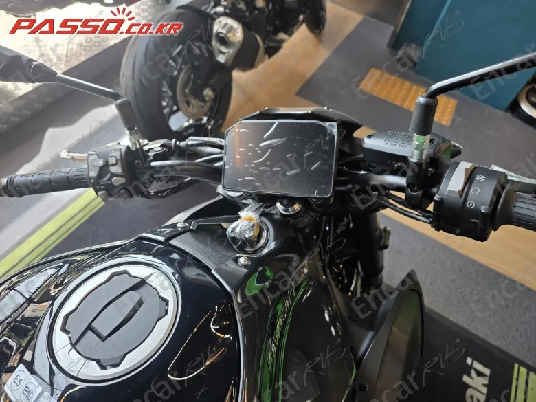 Kawasaki Z 900 Abs - фото 3