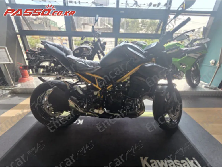 Kawasaki Z 900 Abs - фото 0
