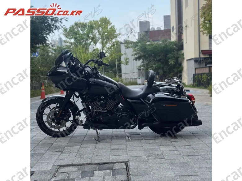 HARLEY-DAVIDSON ROAD GLIDE ST - фото 1