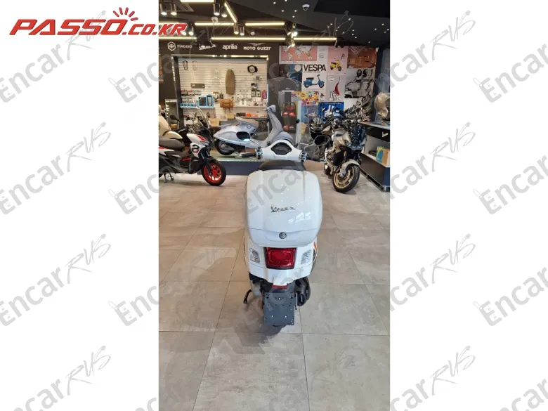 VESPA GTS 125 SUPER SPORTS - фото 2