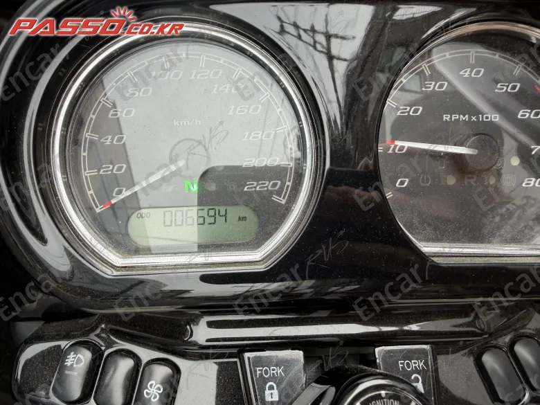 HARLEY-DAVIDSON ROAD GLIDE ST - фото 6