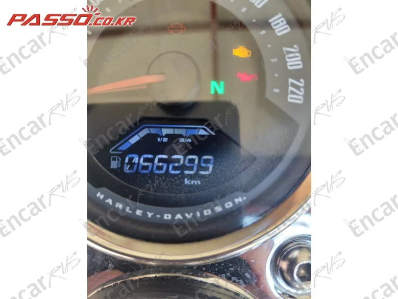 HARLEY-DAVIDSON SOFTAIL LOW RIDER - фото 4