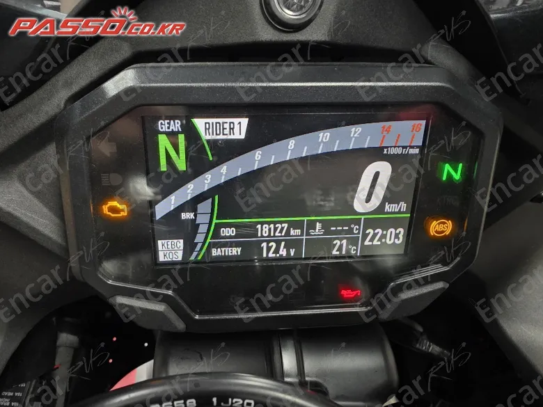 KAWASAKI ZX 10 R - фото 3