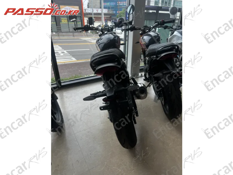 TRIUMPH SCRAMBLER 400 X - фото 2