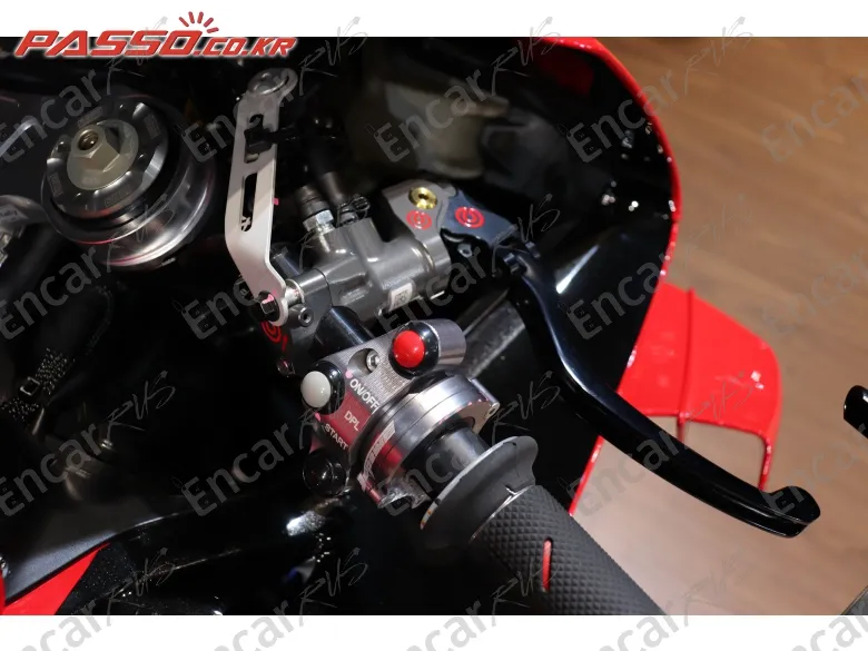 DUCATI PANIGALE V4 SP - фото 3