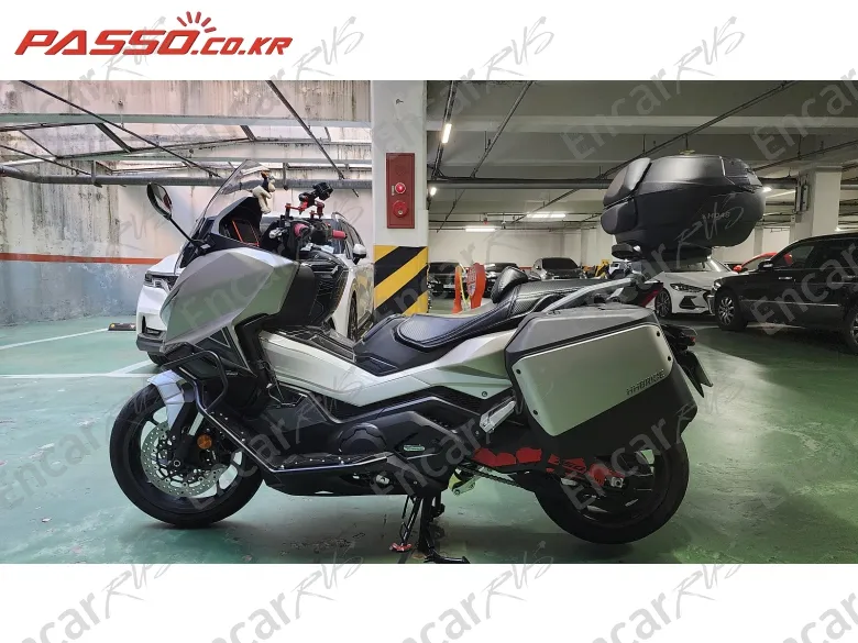 HONDA FORZA 750 - фото 1