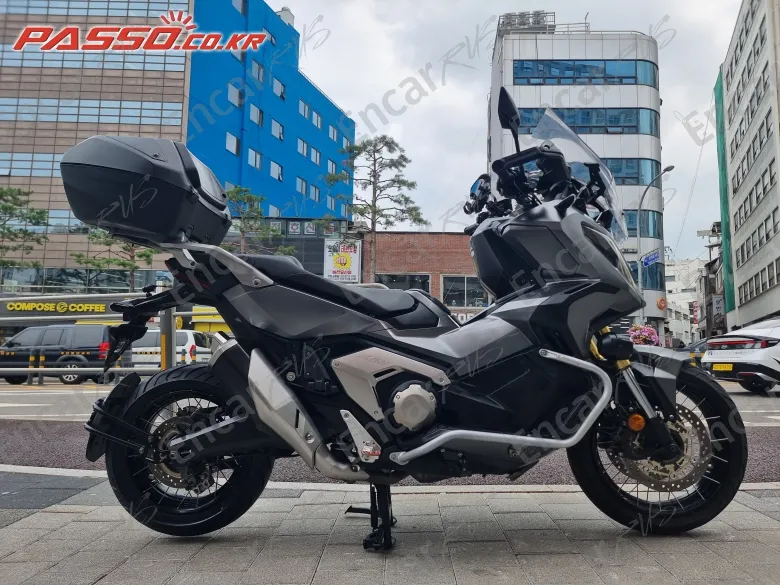 HONDA X ADV - фото 0