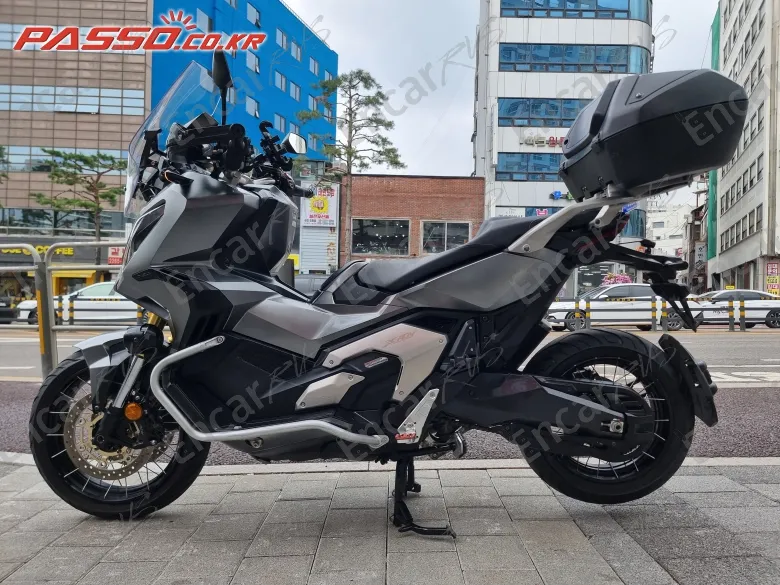 HONDA X ADV - фото 1