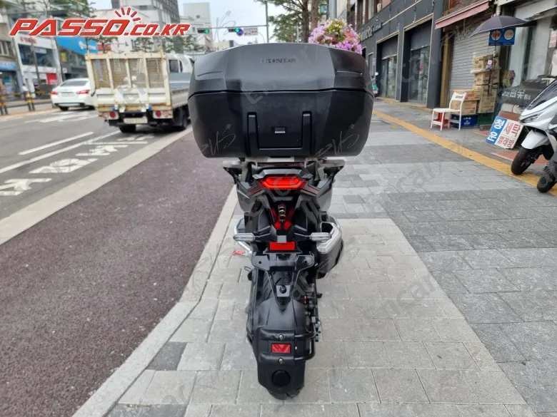 HONDA X ADV - фото 2