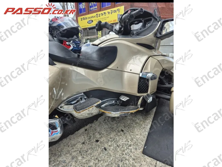 BRP CAN-AM SPYDER RT LIMITED - фото 3