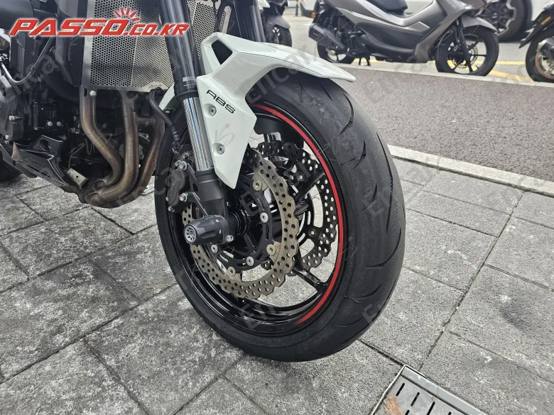 KAWASAKI Z 900 ABS - фото 3