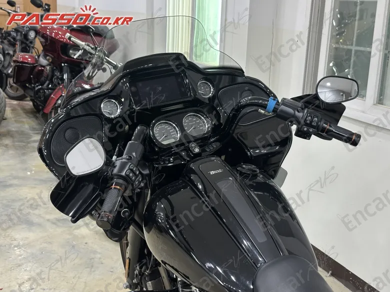 HARLEY-DAVIDSON ROAD GLIDE ST - фото 3
