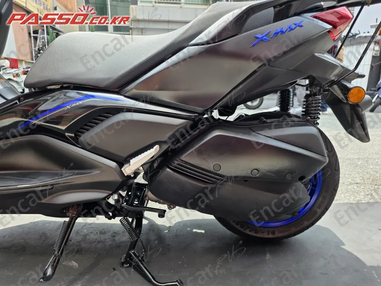 YAMAHA X MAX 300 ABS - фото 4