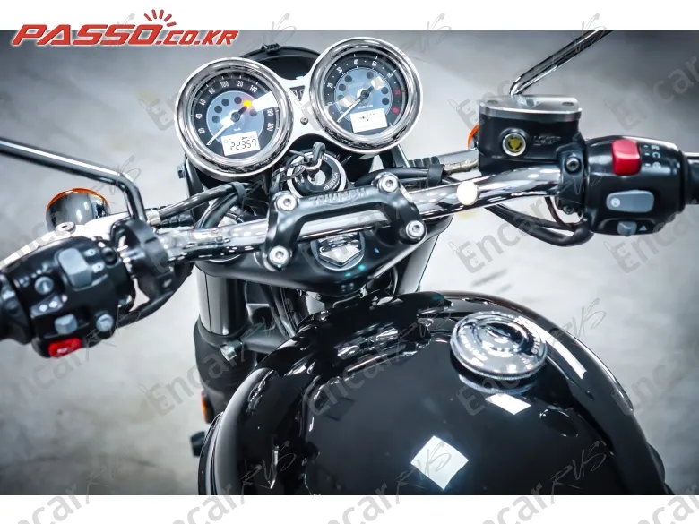 TRIUMPH BONNEVILLE T120 - фото 3