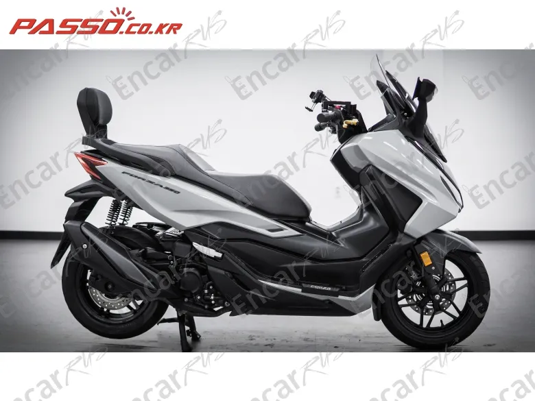 Honda Forza 350 - фото 0