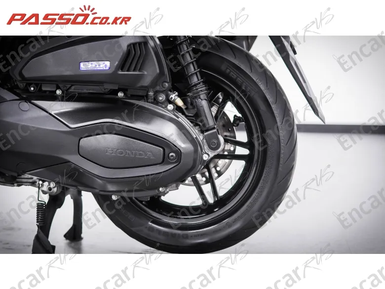 Honda Forza 350 - фото 4