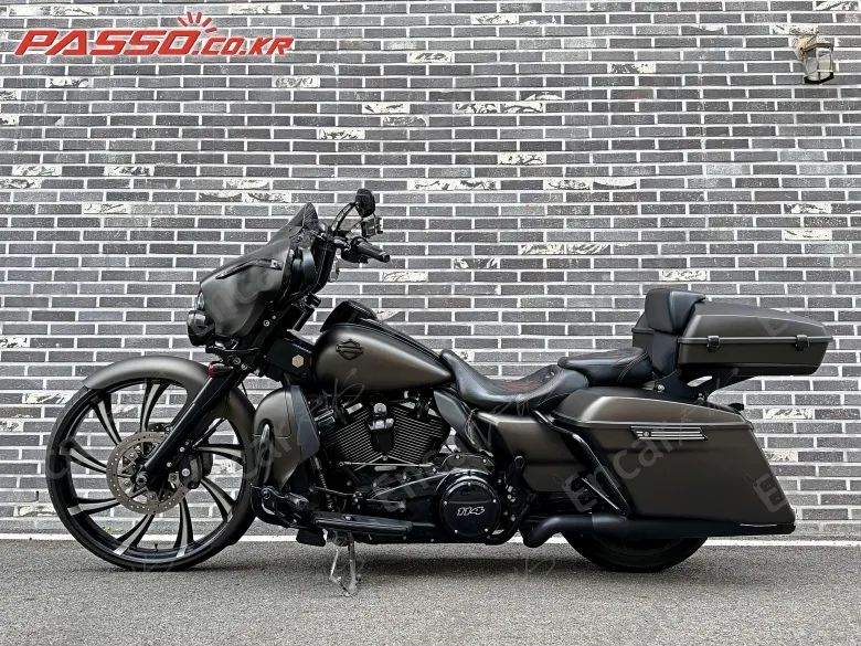 Harley-Davidson Flhxs Street Glide Special - фото 4
