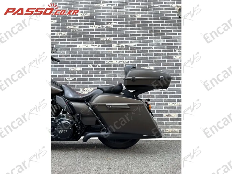Harley-Davidson Flhxs Street Glide Special - фото 6