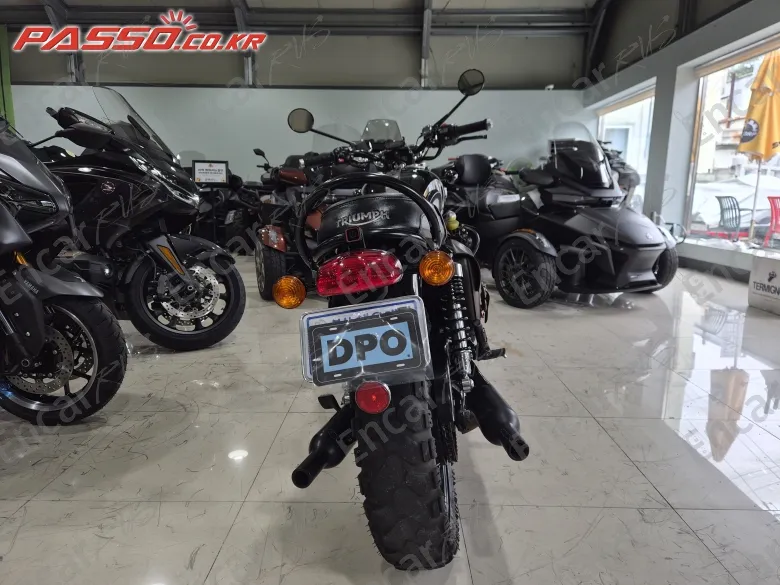 TRIUMPH BONNEVILLE T120 BLACK - фото 2