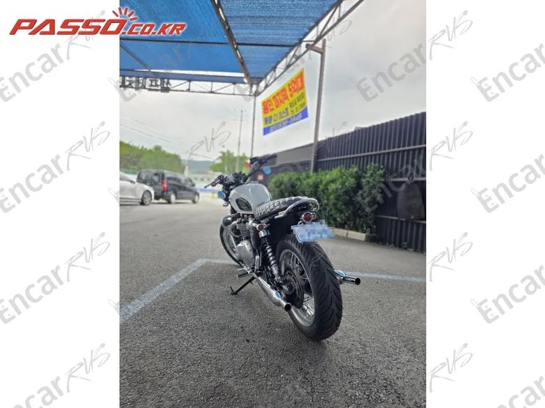 Triumph Bonneville T120 - фото 4
