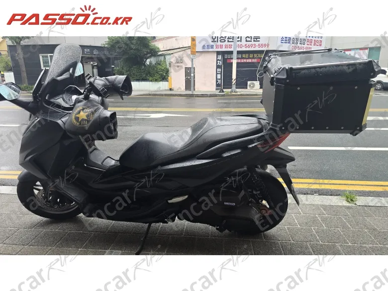 Honda Forza 350 - фото 1