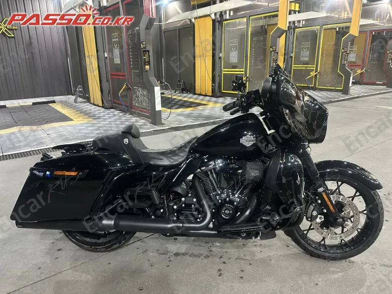 Harley-Davidson Flhx - фото 0