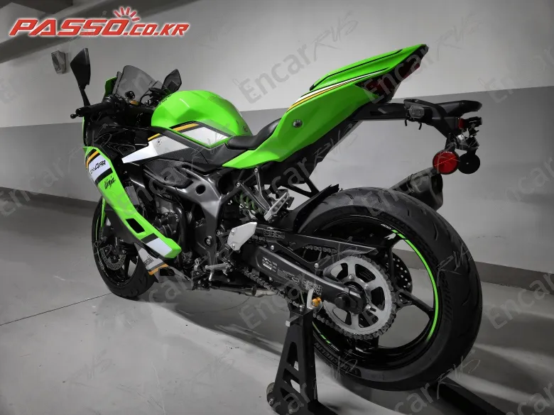Kawasaki Ninja Zx 4 Rr - фото 2