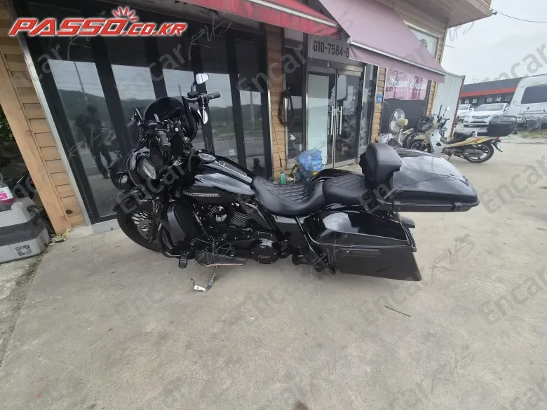 Harley-Davidson Flhxs Street Glide Special - фото 1