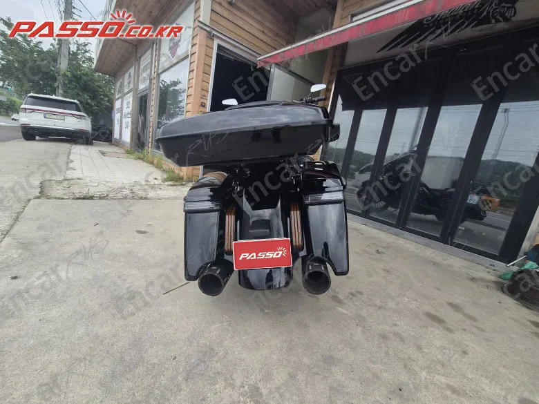 Harley-Davidson Flhxs Street Glide Special - фото 2