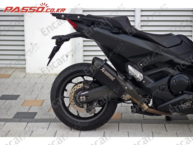 Honda Forza 750 - фото 6