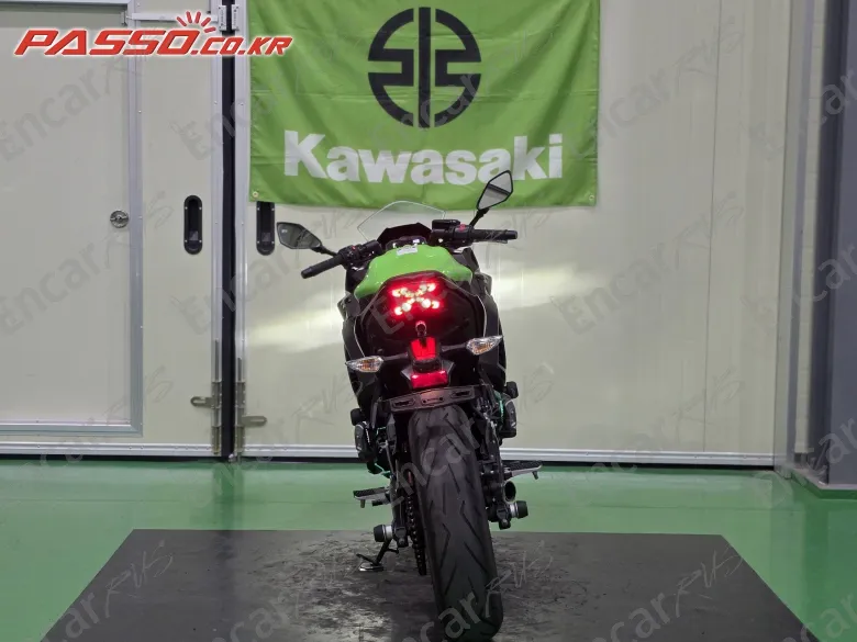 Kawasaki Ninja 650 Abs - фото 2