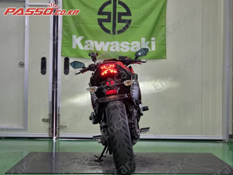 Kawasaki Ninja 650 Abs - фото 2