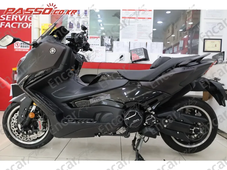 Yamaha T Max 560 - фото 0