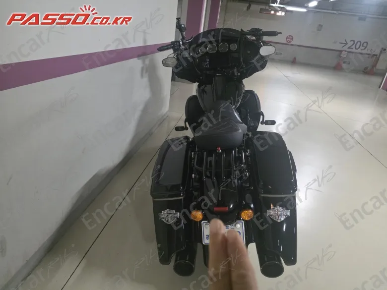 Harley-Davidson Flhxs Street Glide Special - фото 2