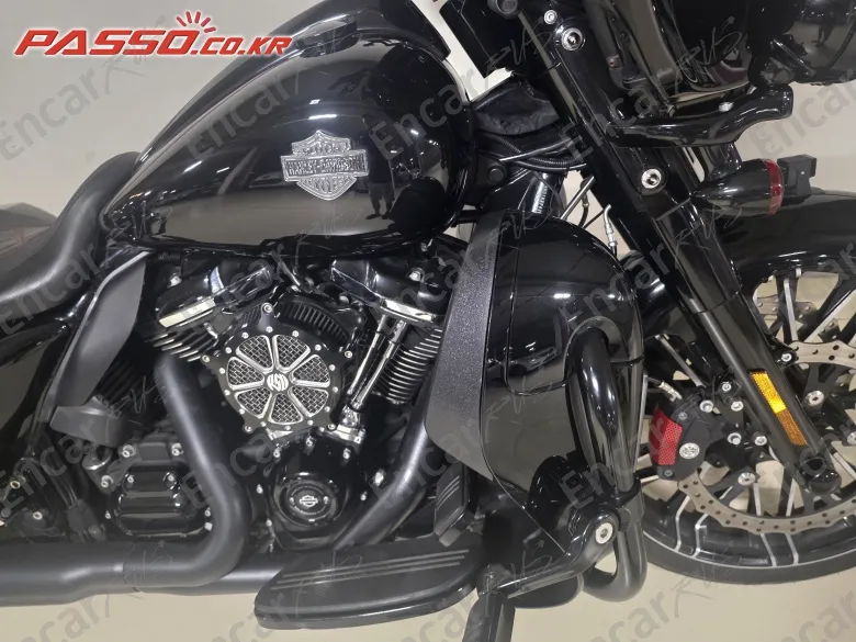 Harley-Davidson Flhxs Street Glide Special - фото 4