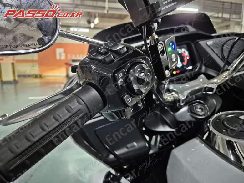 Harley-Davidson Fltr - фото 3
