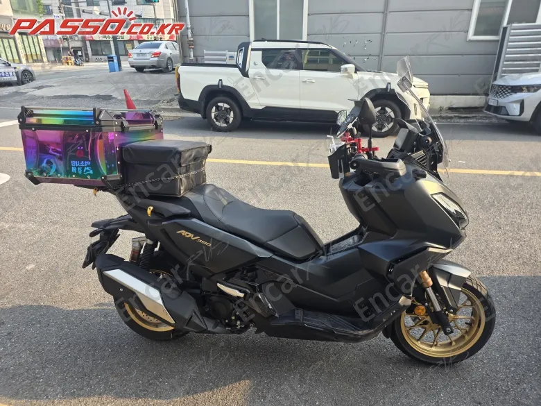 Honda Adv 350 - фото 0