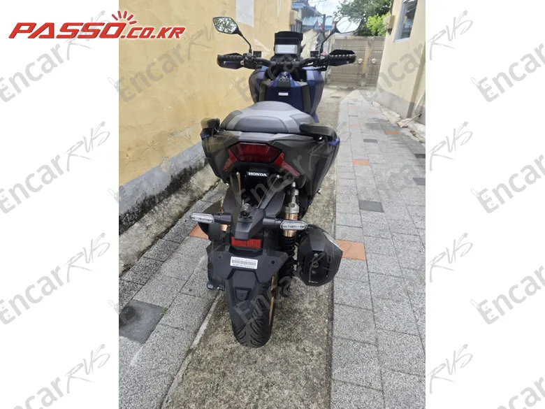 Honda Adv 350 - фото 2