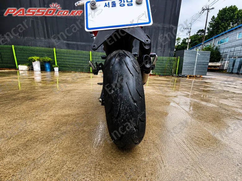 Ducati Monster 937 - фото 5