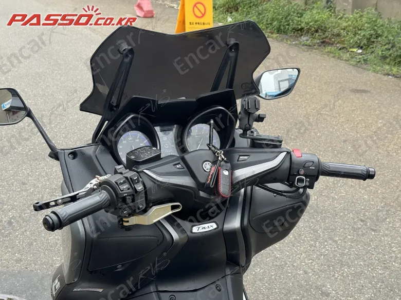 Yamaha T Max 560 - фото 3