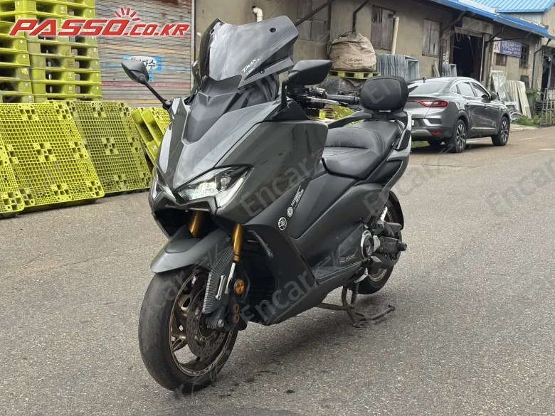 Yamaha T Max 560 - фото 6