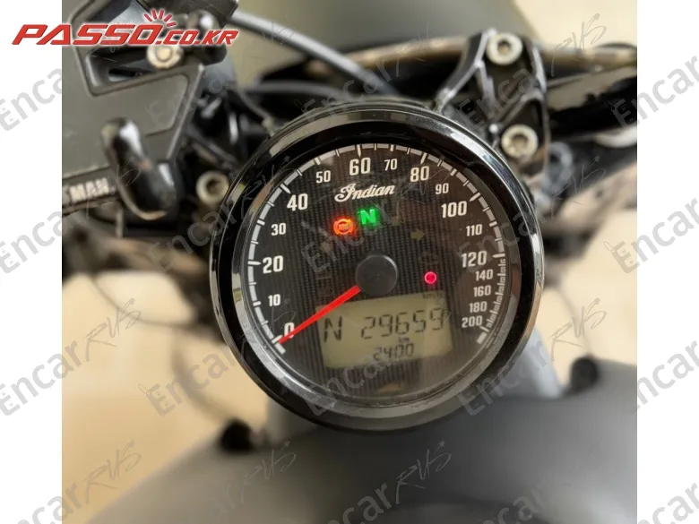 Indian Scout Bobber - фото 4