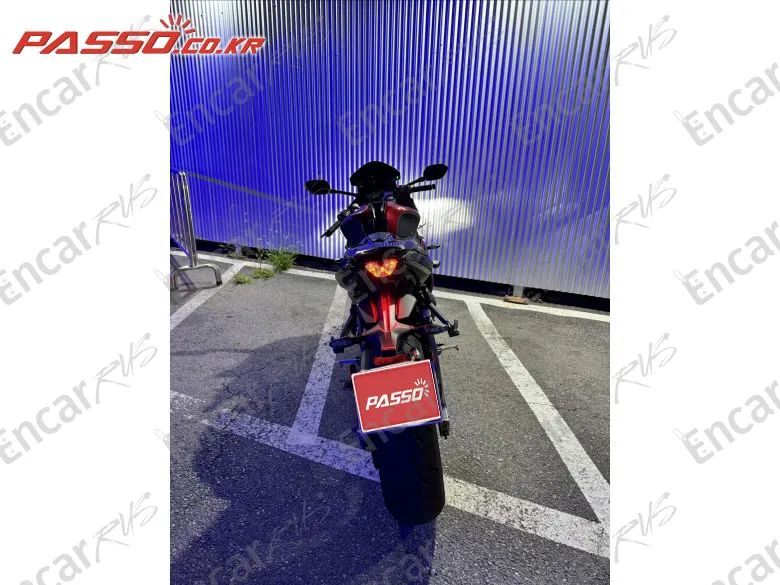 Triumph Daytona 660 - фото 2