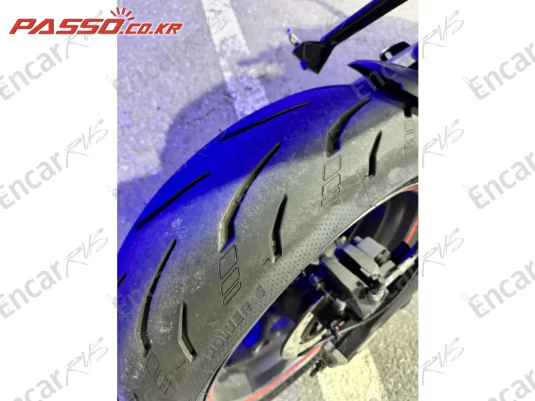 Triumph Daytona 660 - фото 5