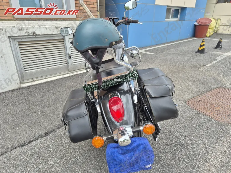 Kawasaki Vulcan 900 Classic - фото 2